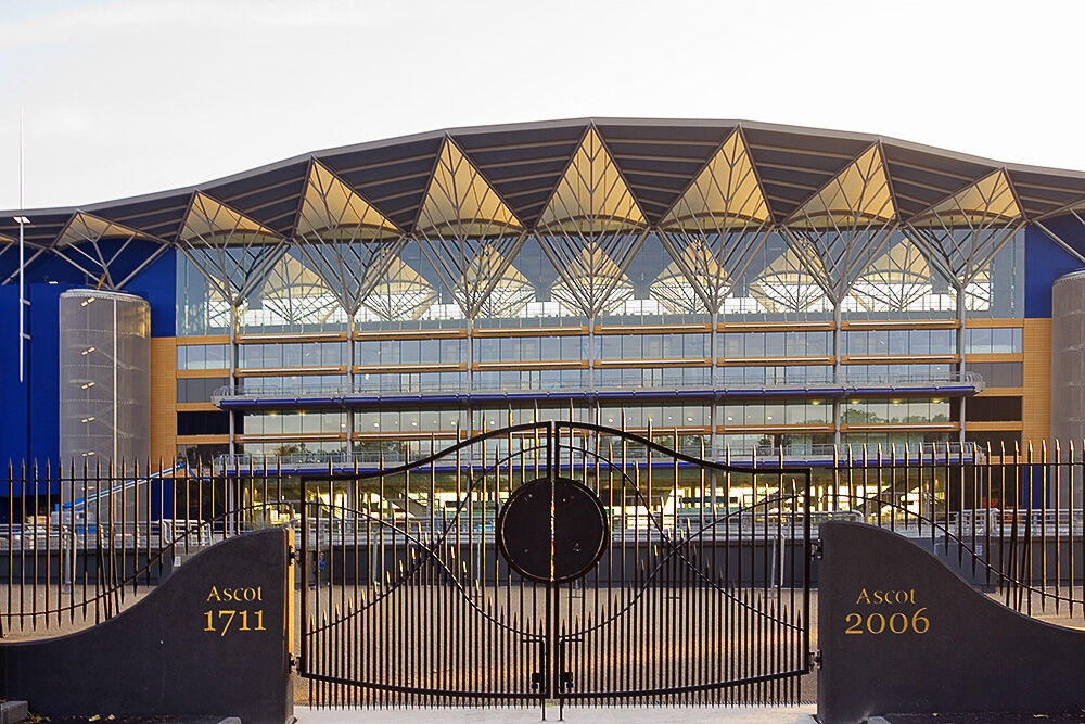From Ascot to Dubai: Horse Racing as the Ultimate Lifestyle Experience